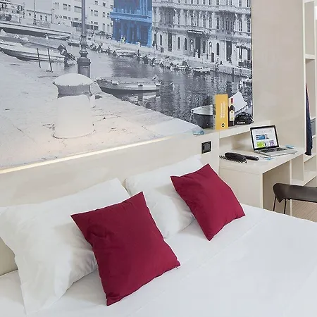 B&B Hotel Trieste Готель