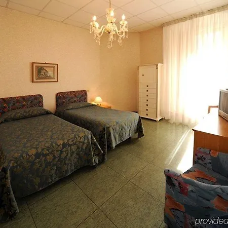 Hotel B&B Hotel Trieste 3*
