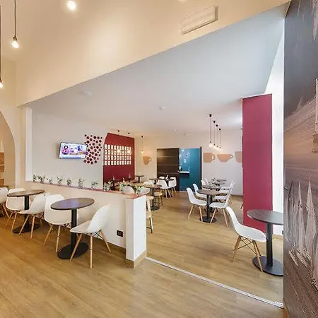 Отель B&B Hotel Trieste Триест